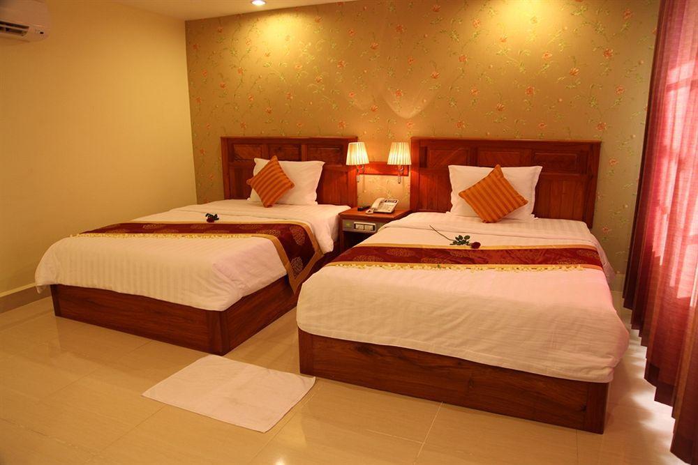 Huang Ting Hotel Phnom Penh Exterior foto
