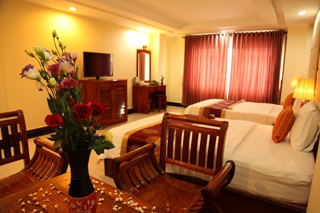 Huang Ting Hotel Phnom Penh Exterior foto