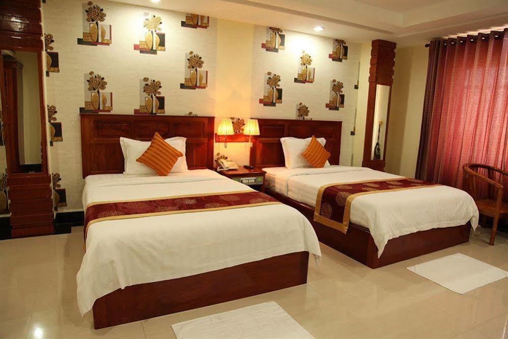 Huang Ting Hotel Phnom Penh Exterior foto